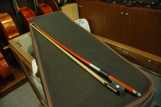 <a href=http://pic.violinwatch.com/uploadfile/2011/0713/20110713020152832.bmp target=_blank>Check big picture</a>